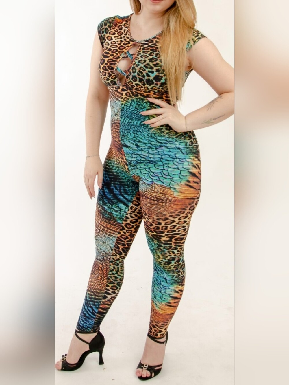 LURE FITNESS BRAZILIAN BODYSUIT ANIMAL PRINT CHEST PADDED CUTOUT SZ MEDIUM